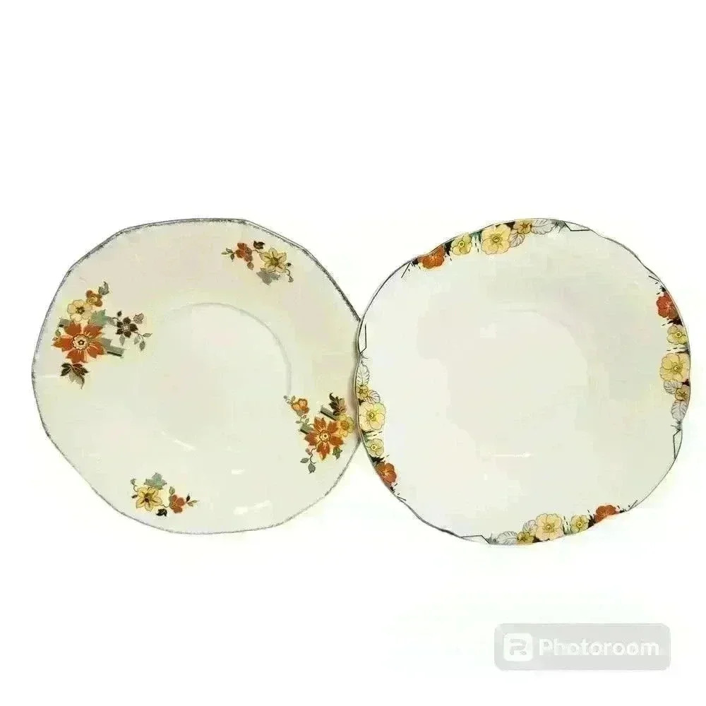 Alfred Meakin Marigold plates set of 2 Circa 1930